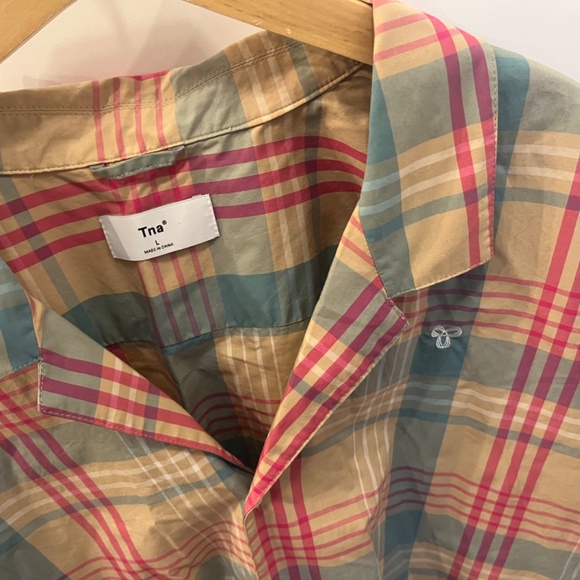 Large TNA Aritzia Plaid Shirt - Picture 2 of 2
